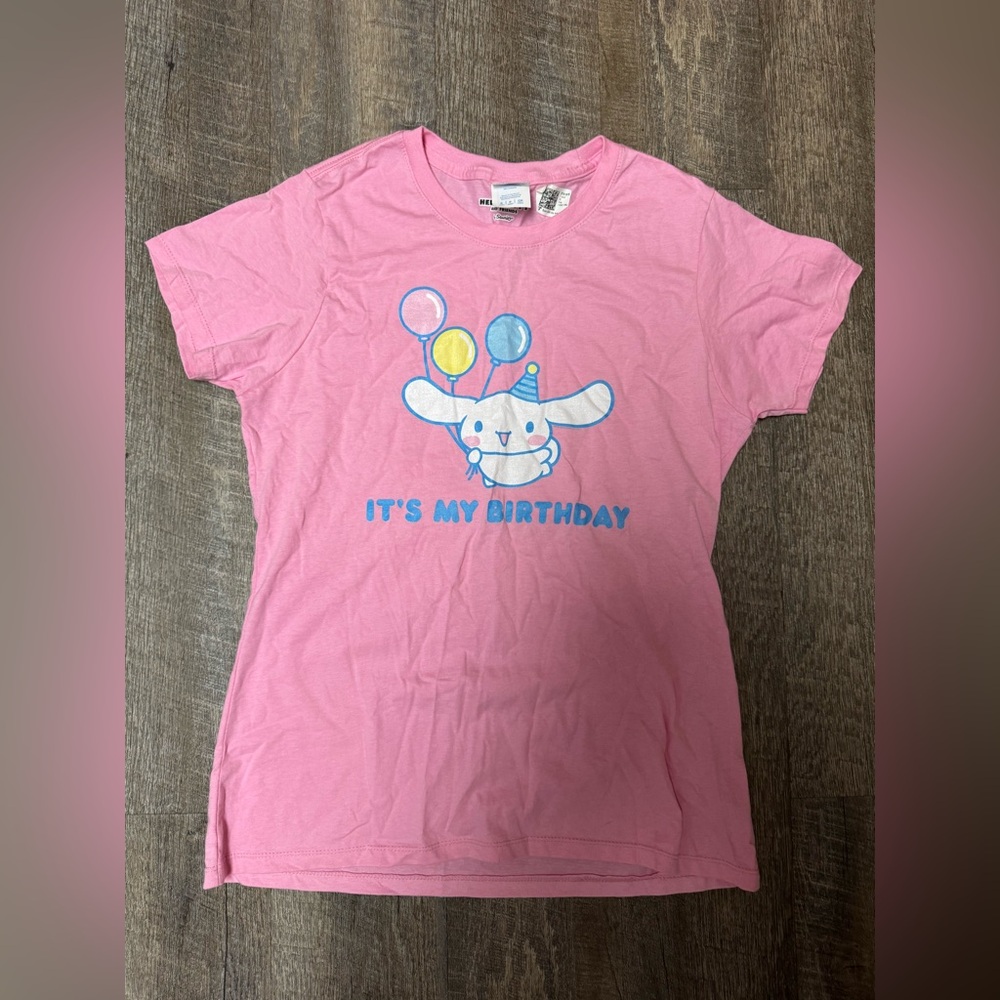 NWOT size S Sanrio Cinnamoroll Birthday T-Shirt